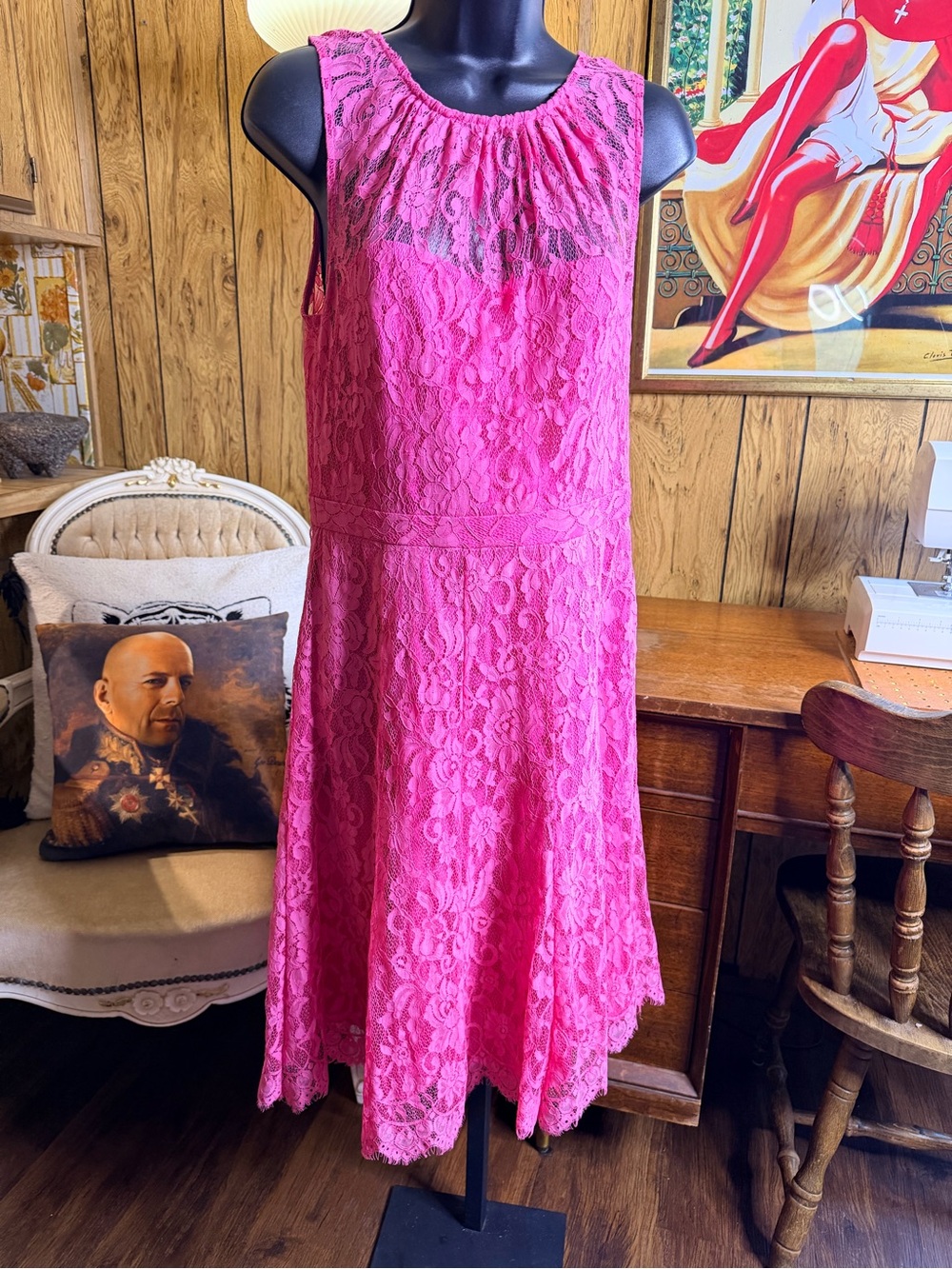 Monique Lhuillier Eyelash Lace Midi Dress